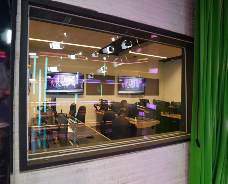 nmc-photo-tv21